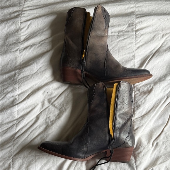 Free People Vintage Black leather cowboy Booties - Picture 7 of 11
